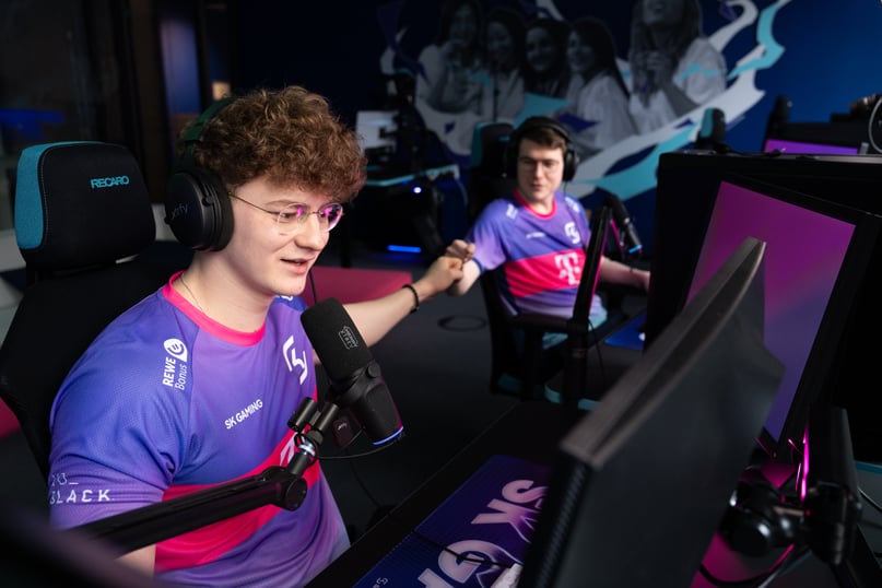 v.l. xopxsam (Samuel Klotz) und Morten (Morten Mehmert) aus dem Team SK Clash Royal